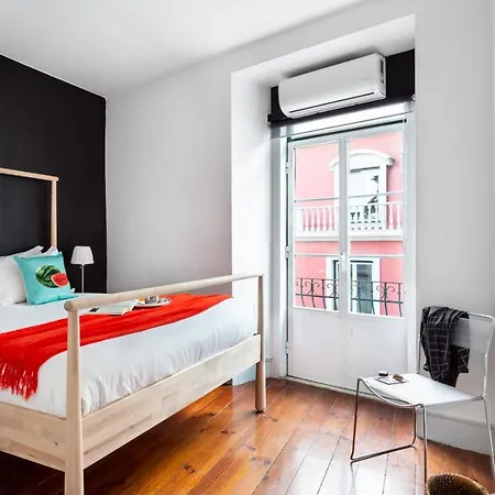 Apartment Joivy Bold And Colourful 1-bed Flat At The Heart Of Chiado, Nearby Carmo Convent *