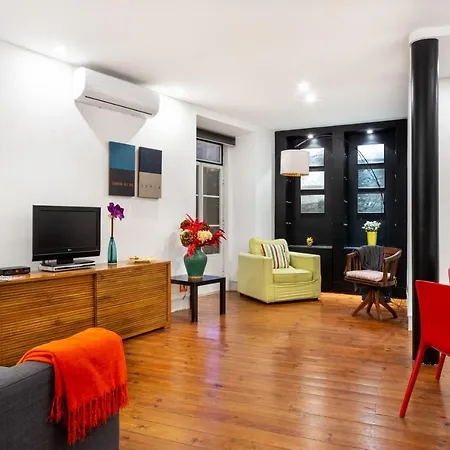 Appartement Joivy Bold And Colourful 1-bed Flat At The Heart Of Chiado, Nearby Carmo Convent *