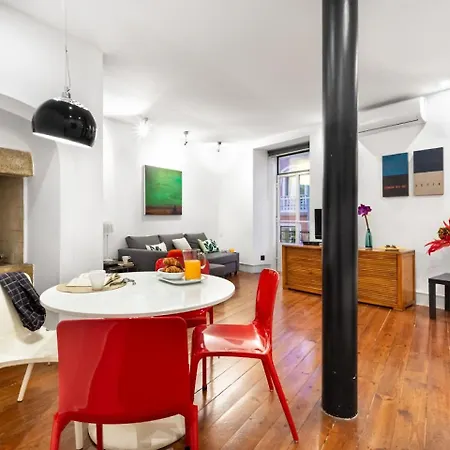 Joivy Bold And Colourful 1-bed Flat At The Heart Of Chiado, Nearby Carmo Convent * Lisboa